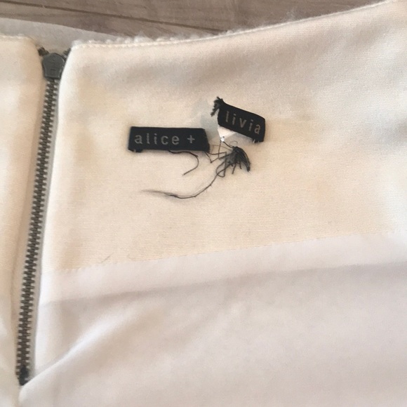 ✔️SOLD✔️ Alice + Olivia mini skirt. Size S/M - Picture 5 of 5